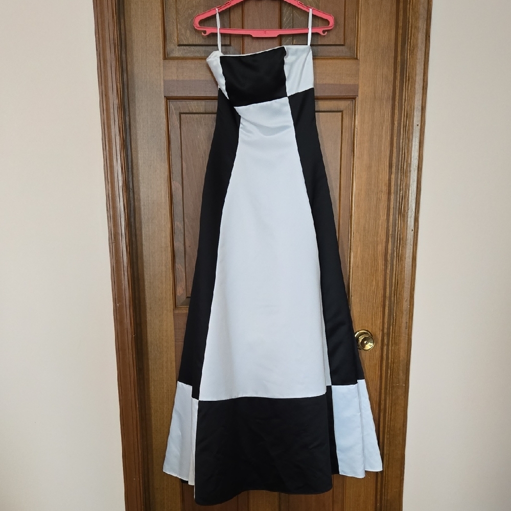 Jessica McClintock Strapless Black and White Dress